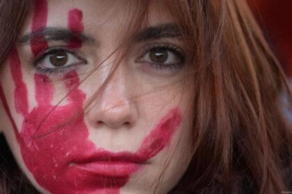 La Crisis de los Feminicidios en América Latina