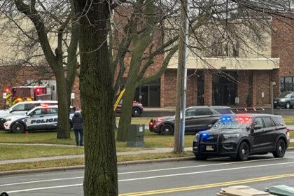 Menor de 15 años que abrió fuego en escuela de Wisconsin dejó manifiesto que fue divulgado en redes