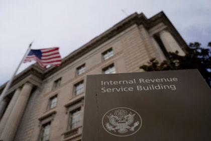 El IRS se prepara para colaborar con ICE en la localización de inmigrantes sujetos a deportación