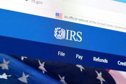 IRS añade formularios de impuestos para ayudar a los contribuyentes en su declaración