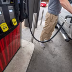 El precio de la gasolina en EEUU podría aumentar si se agrava el conflicto entre Israel e Irán