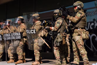 Por qué el despliegue de la Guardia Nacional en Los Ángeles marca un precedente en la historia de EEUU