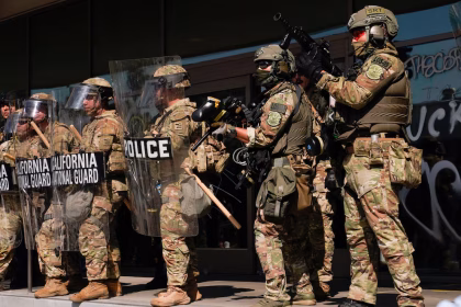 Por qué el despliegue de la Guardia Nacional en Los Ángeles marca un precedente en la historia de EEUU