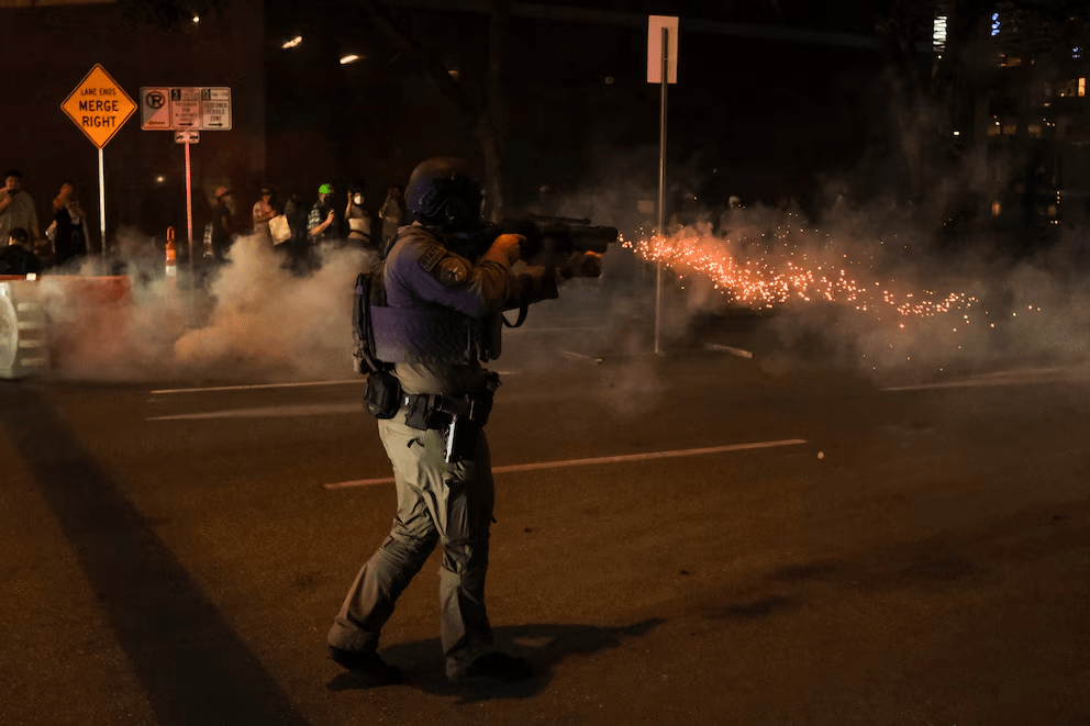 Por qué el despliegue de la Guardia Nacional en Los Ángeles marca un precedente en la historia de EEUU