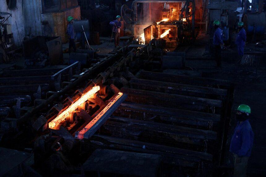 Volvió a caer la actividad manufacturera en Estados Unidos