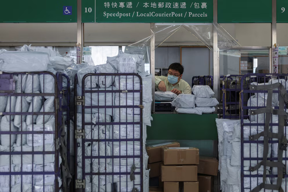 Francia, Alemania, India, Australia y otros 21 países suspendieron los envíos postales a EEUU a través de la agencia de la ONU
