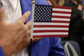 Todo sobre las nuevas reglas para hacerse ciudadano de EEUU 