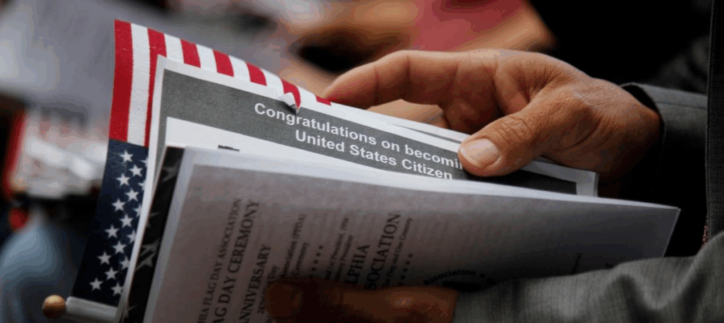 Todo sobre las nuevas reglas para hacerse ciudadano de EEUU y recursos de ayuda en Nueva York