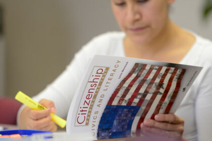 Tendrá más preguntas: entran en vigor cambios en el examen de ciudadanía de EEUU