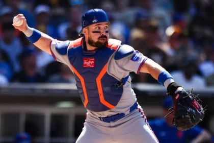 15 latinos nominados como finalistas al Guante de Oro 2025