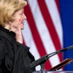 Jueza le prohíbe al IRS intercambiar información de inmigrantes con ICE dirigida a deportarlos