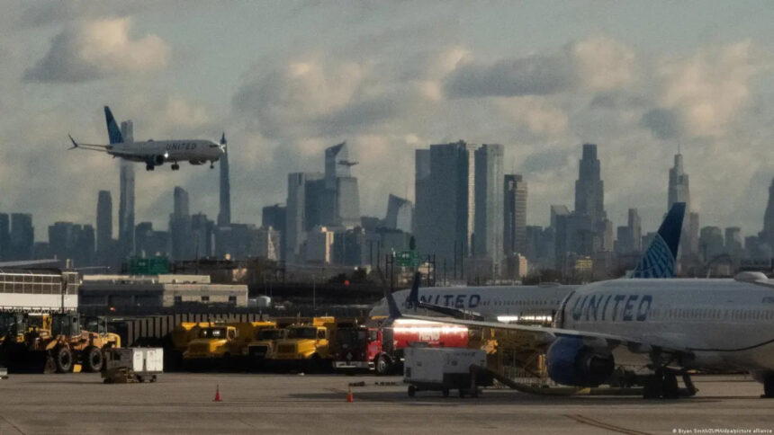 Estados Unidos anuncio operaciones aéreas normales en aeropuertos