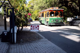 EEUU avaló una ley que restringe la compra de propiedades a ciudadanos chinos en Florida
