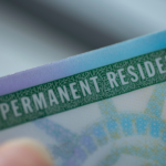 Cuáles son los países “de alto riesgo” que enfrentan revisiones de Green Card: son 19