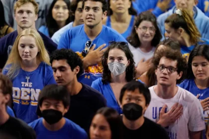 Más de 14 millones de latinos en incertidumbre ante plan de Trump de desmantelar el Departamento de Educación