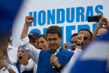 Estados Unidos libera a Juan Orlando Hernández, expresidente de Honduras, convicto por narco