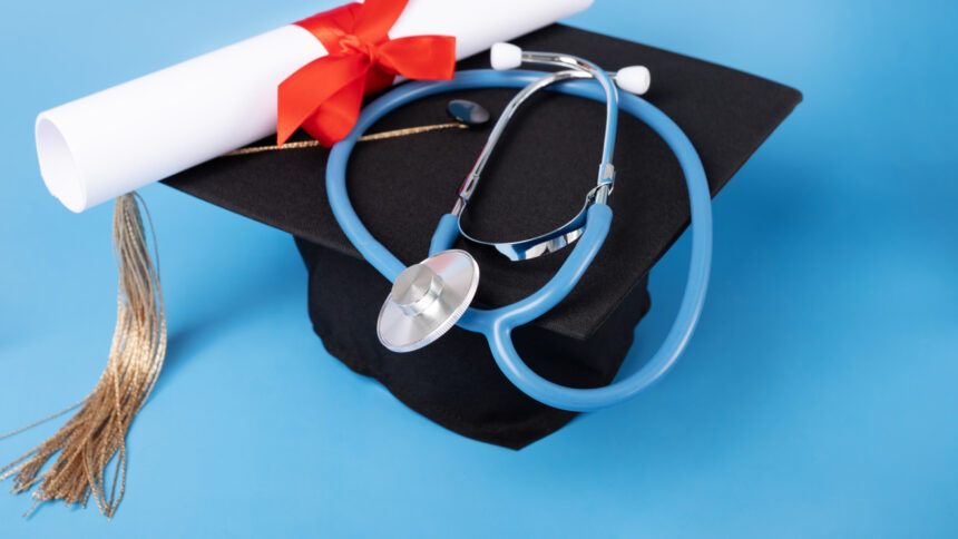 La lista de carreras que ya no serían consideradas como “profesionales” a partir de 2026