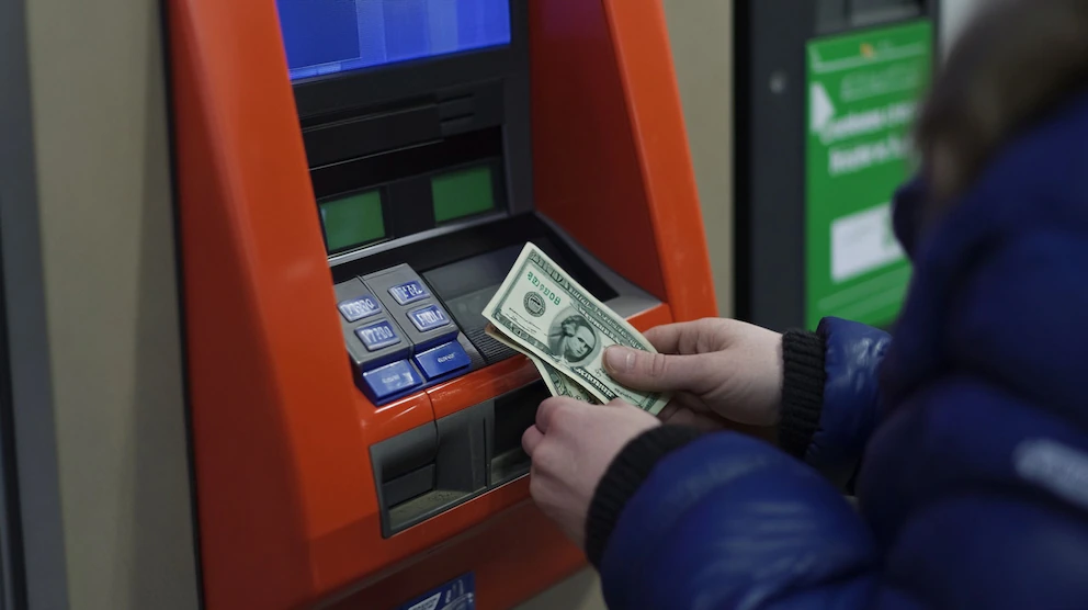 19 estados de EEUU aumentarán el salario mínimo desde enero de 2026