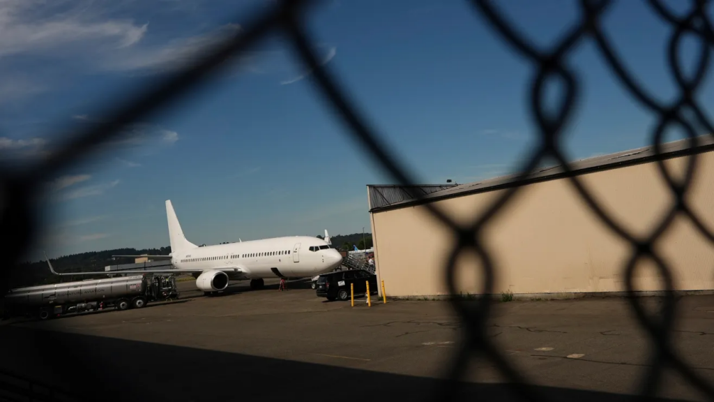 ¿Te pueden deportar a un país que no es el tuyo? La verdad sobre el fallo de terceros países de Trump