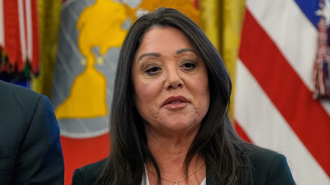 Escándalo en el Gabinete: Por qué renunció Lori Chavez-DeRemer a la Secretaría de Trabajo