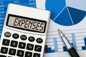 El 30% de los floridanos admite retrasar el cuidado de su vista para ahorrar dinero, según datos de Lenspricer 2026.