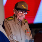 Raúl Castro acusado de haber ordenado el derribo de dos avionetas civiles sobre aguas internacionales el 24 de febrero de 1996.