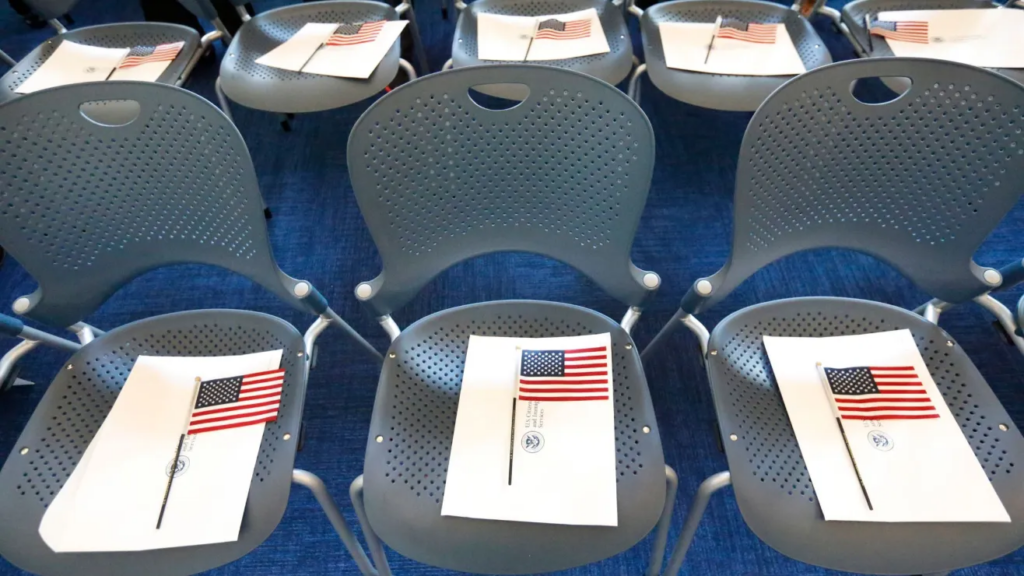 ¿Asilo sin entrevistas? El plan de Trump para endurecer la frontera de EE. UU.
