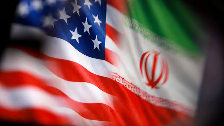 Senado aprobó resolución de poderes de guerra para exigir el fin de la campaña militar contra Irán