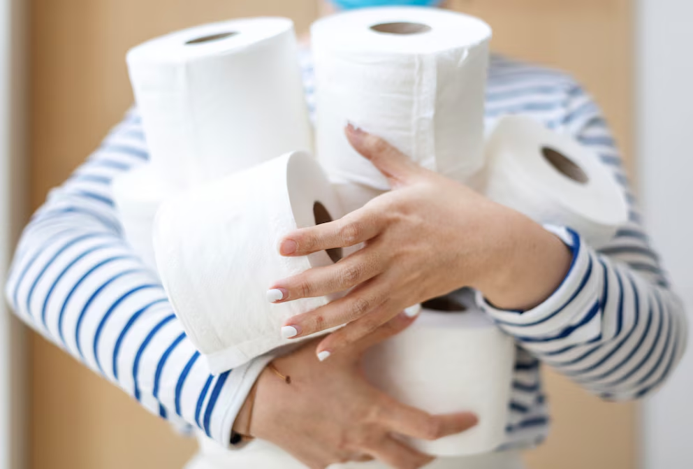 Crisis en el baño: El conflicto con Canadá amenaza el suministro de papel higiénico