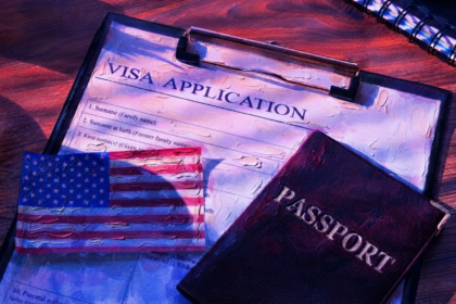 Golpe judicial a Trump: Juez anula veto de visas para 75 países
