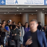 Viajar a EEUU tendrá un nuevo requisito desde noviembre: quiénes deberán presentar una declaración obligatoria antes de abordar el avión