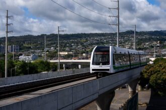 ¿El fin del maquinista? Grandes ciudades de EE.UU. apuestan por trenes sin conductor mientras Florida refleja las dos caras de la moneda